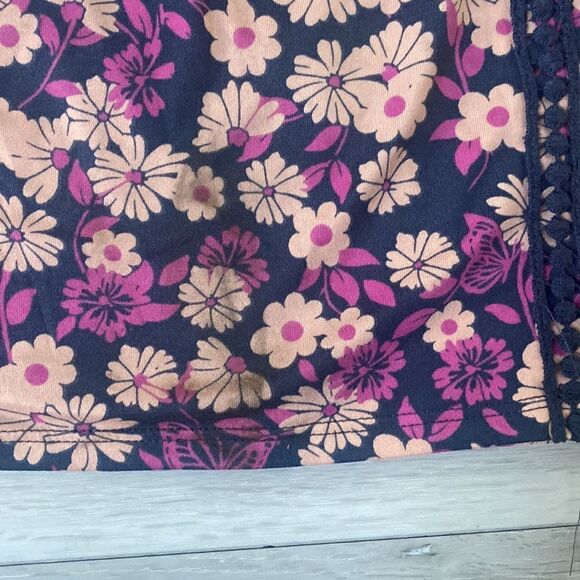 Sunset West Kendall Crochet Detail Top Navy XL NWT Stitch Fix - Picture 4 of 5